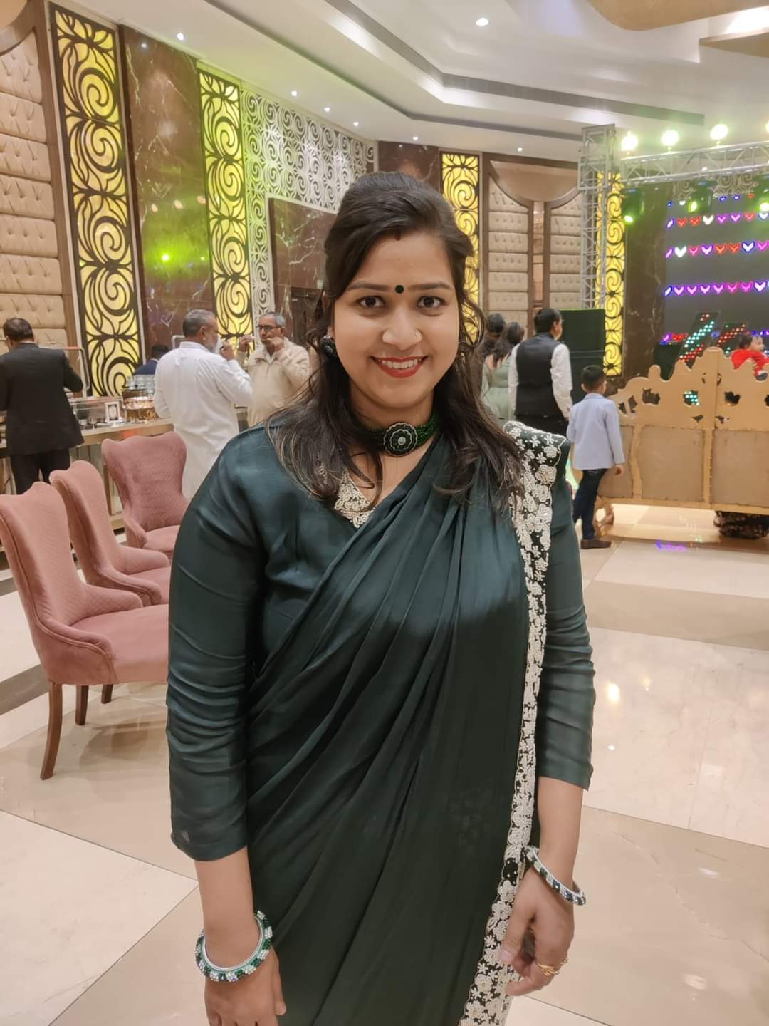 Shikha Gupta, UrDivineFriend certified tarot reader