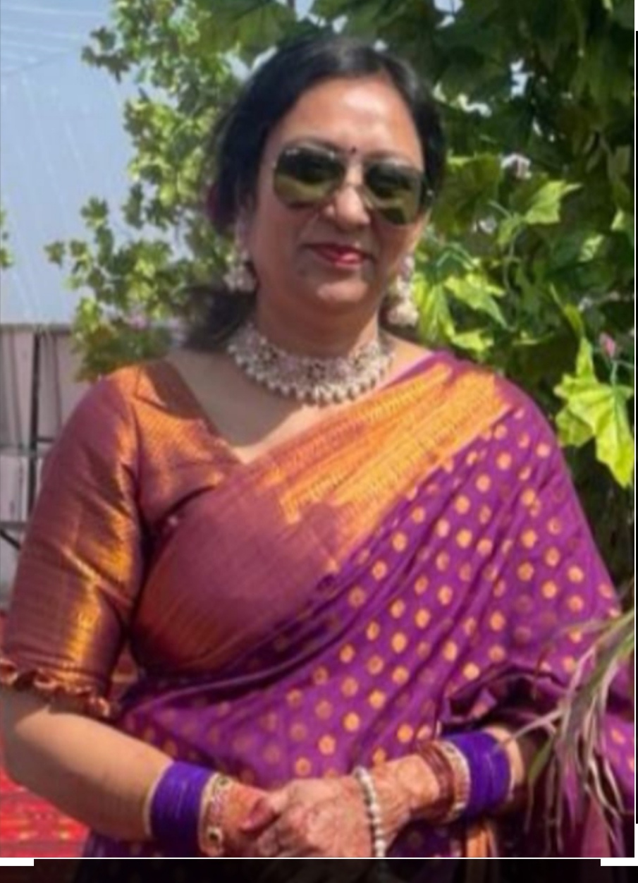 Soniya khera, UrDivineFriend certified tarot reader